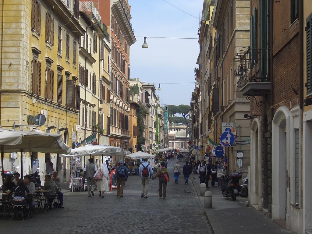 St. Peter House * Roma